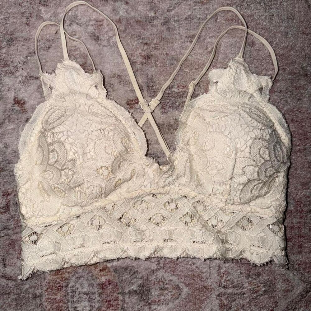 Unbranded Women's White and Cream Vest